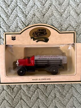 Chevron Zerolene Red & Silver Tanker Toy Truck - Commemorative Model